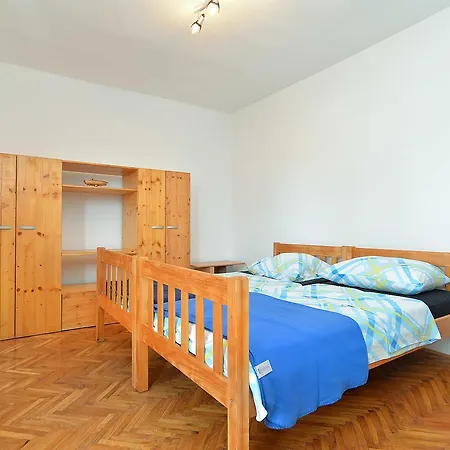 Dino 1700 Apartment Fazana
