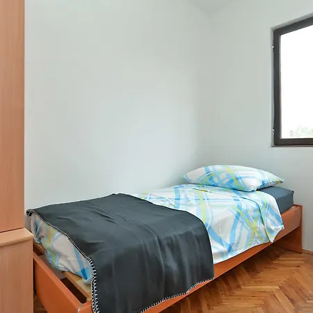 Dino 1700 * Fazana